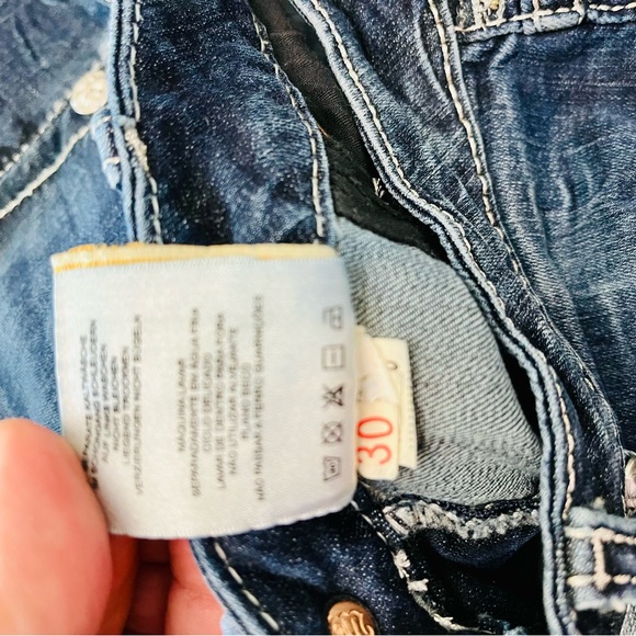 Women's Miss Me Size 30 Boot Cut Jeans inseam 34” in excellent shape like new - Picture 7 of 7